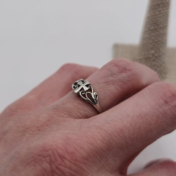 Size 7 Sterling Silver Fancy Design Cross Ring A2471 - Picture 3 of 7
